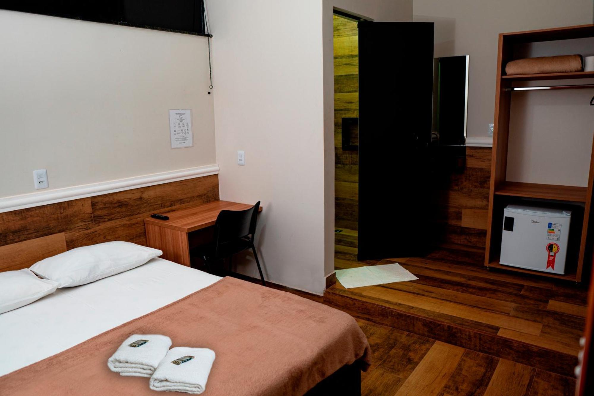 Hotel Nixon Proximo, Rodoviaria, Prefeitura E A Matriz Central Itaí Dış mekan fotoğraf