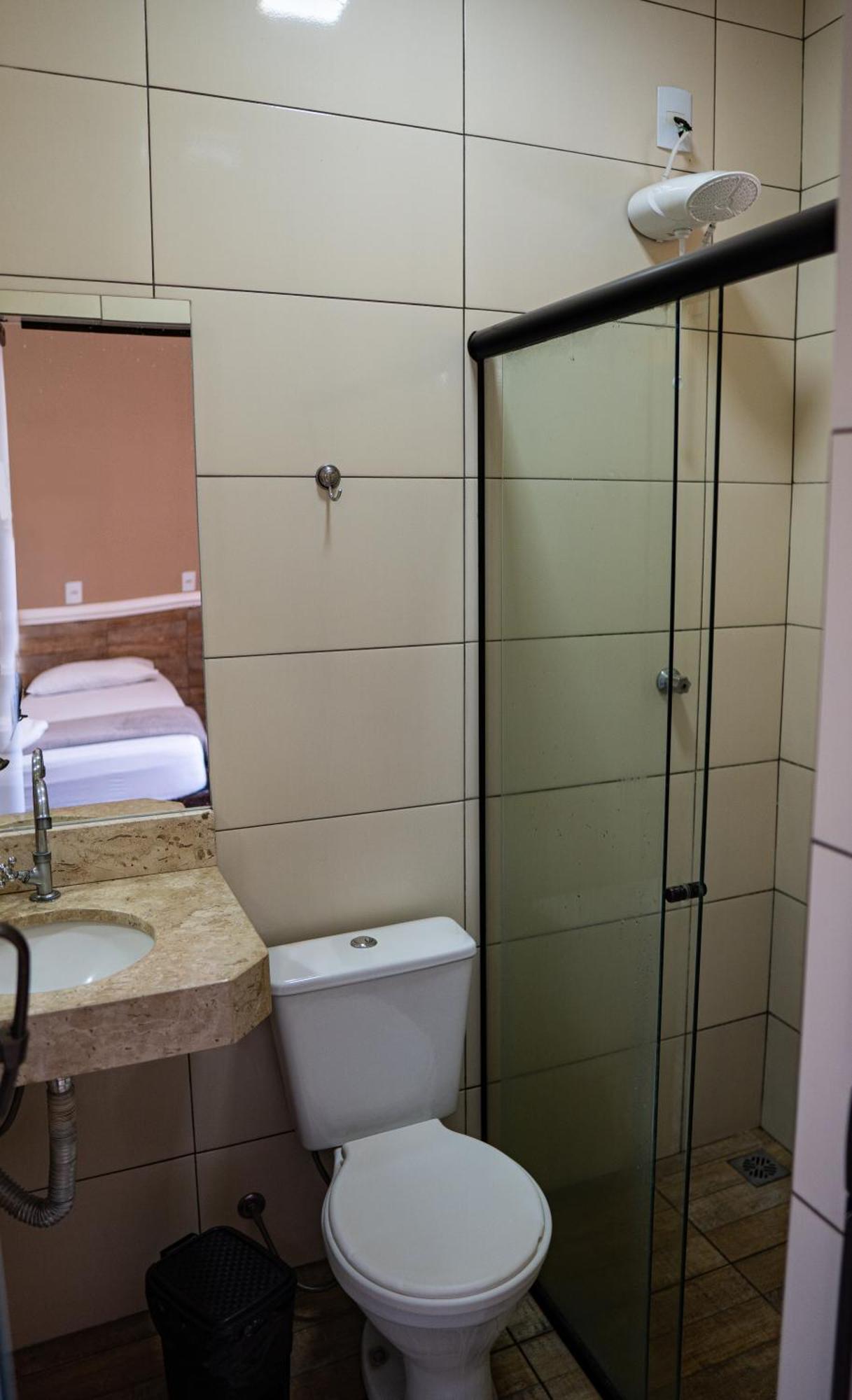 Hotel Nixon Proximo, Rodoviaria, Prefeitura E A Matriz Central Itaí Dış mekan fotoğraf