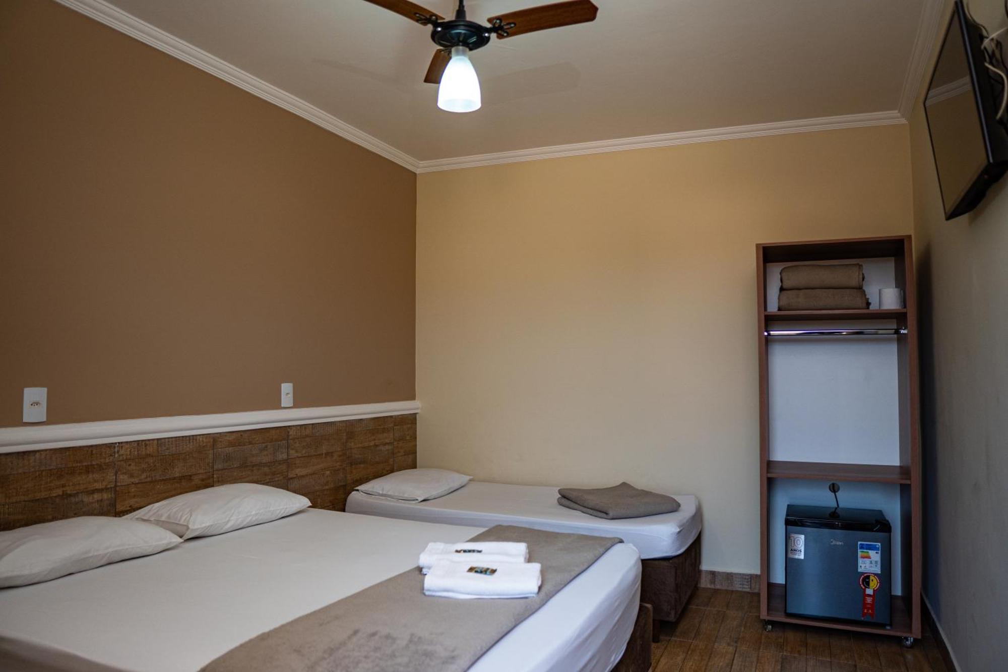 Hotel Nixon Proximo, Rodoviaria, Prefeitura E A Matriz Central Itaí Dış mekan fotoğraf