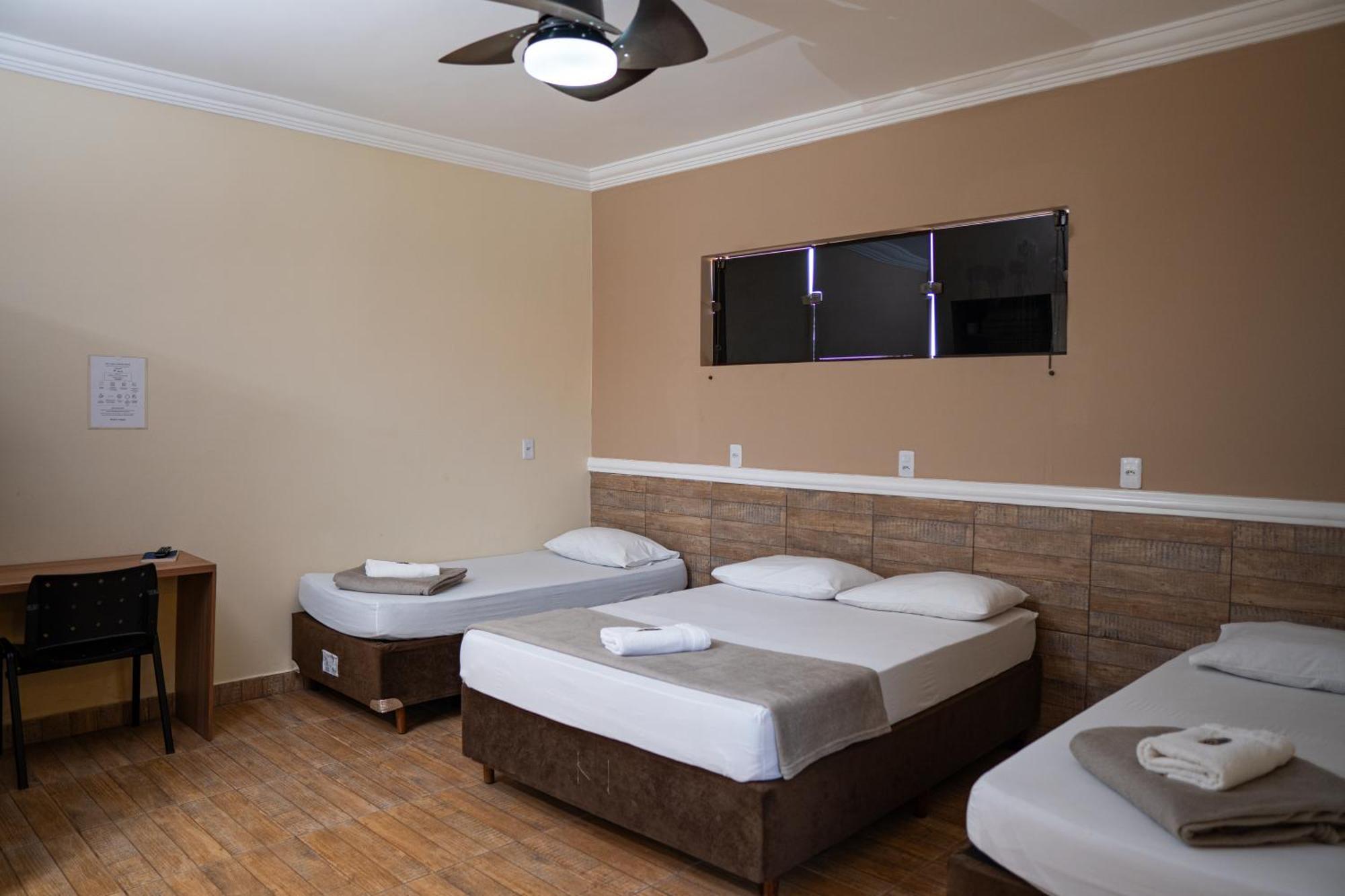 Hotel Nixon Proximo, Rodoviaria, Prefeitura E A Matriz Central Itaí Dış mekan fotoğraf