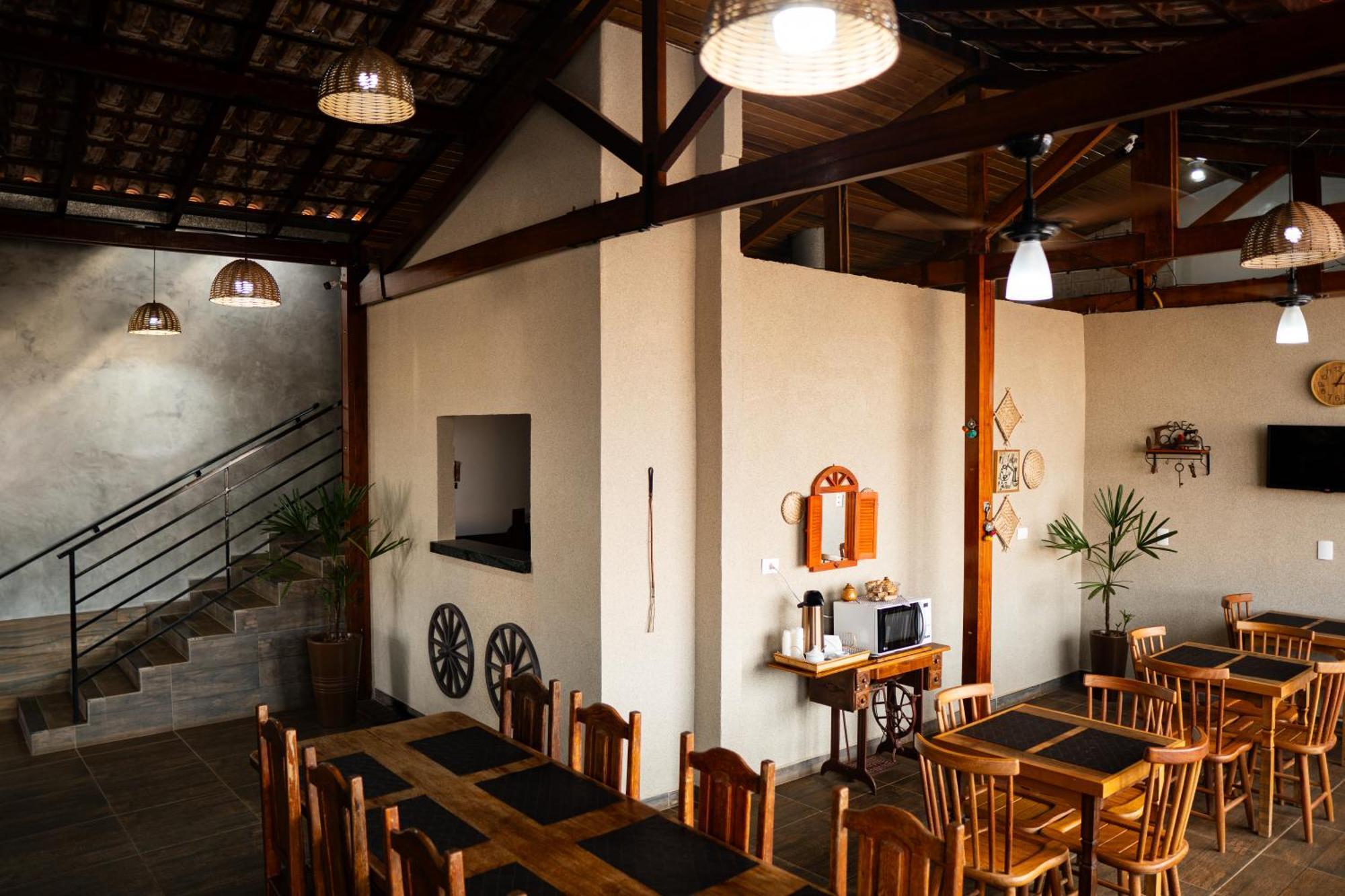 Hotel Nixon Proximo, Rodoviaria, Prefeitura E A Matriz Central Itaí Dış mekan fotoğraf